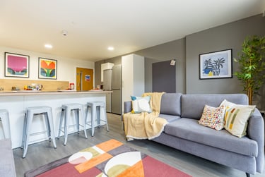 Classic Plus En Suite at Bridge House, 180 Old Dumbarton Road, City Centre, Glasgow, G38QB - Image 6